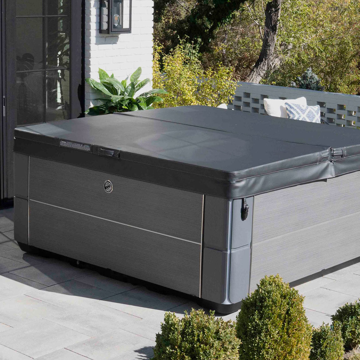 2023-2025 Grandee & Envoy Replacement Cover